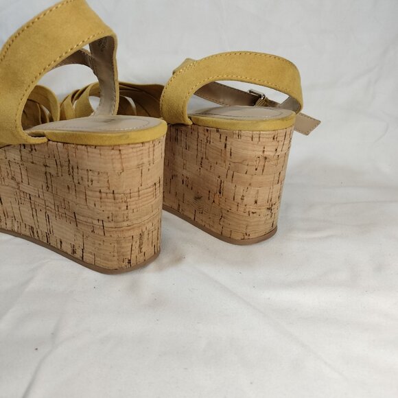 H&M Yellow Platform wedge sandals - Picture 7 of 8